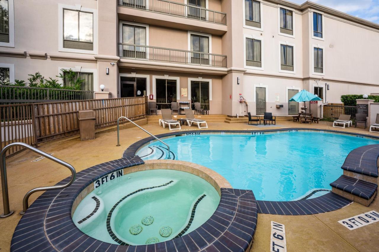 Comfort Suites Houston West At Clay Road Buitenkant foto