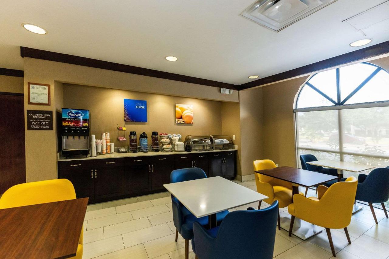 Comfort Suites Houston West At Clay Road Buitenkant foto