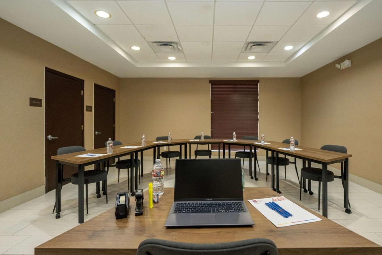 Comfort Suites Houston West At Clay Road Buitenkant foto
