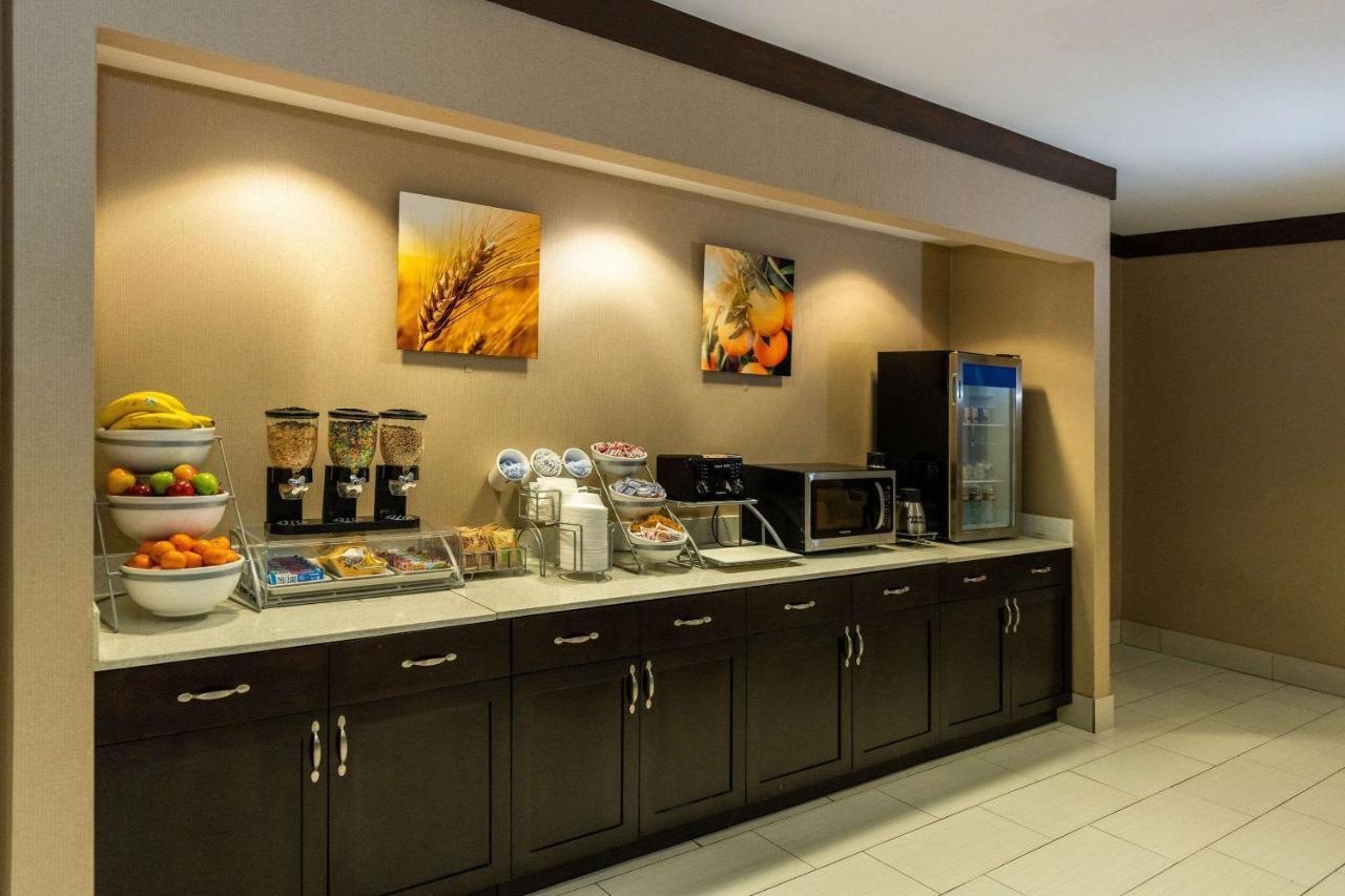 Comfort Suites Houston West At Clay Road Buitenkant foto